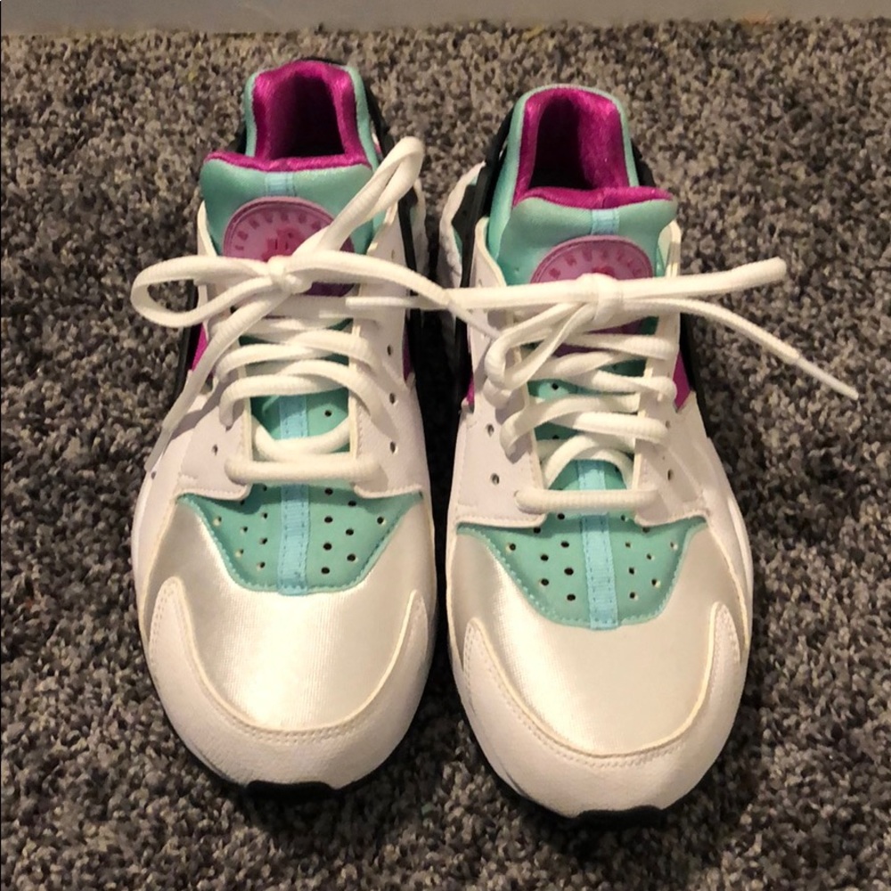 Women’s Nike Huarache